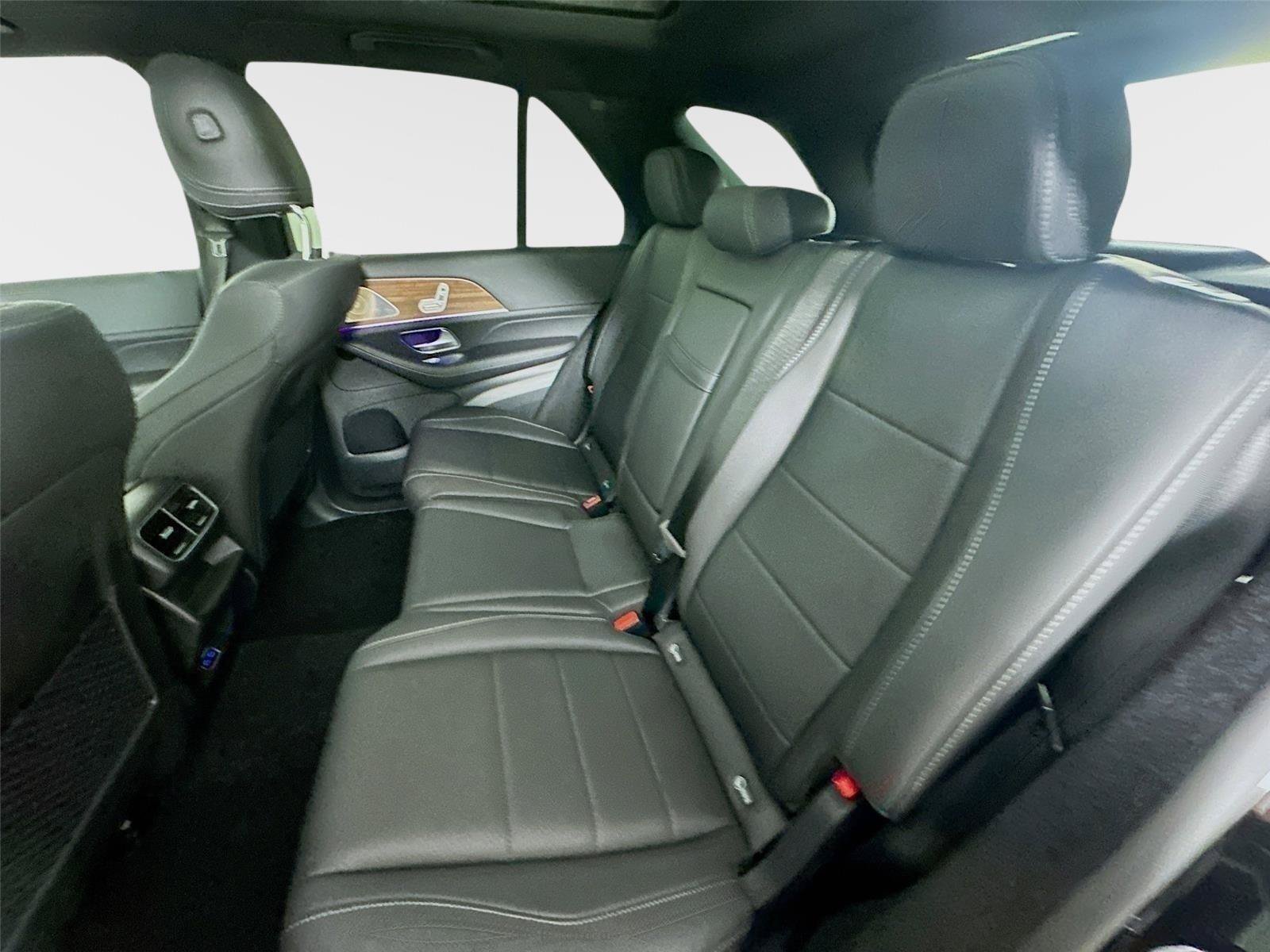 Used 2026 Obsidian Black Metallic Mercedes-Benz GLE 350 image 31