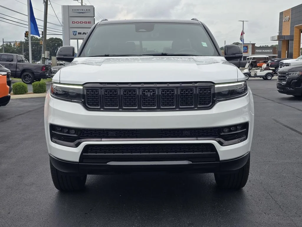 Used 2025 Bright White Clearcoat Jeep Series II Obsidian image 2