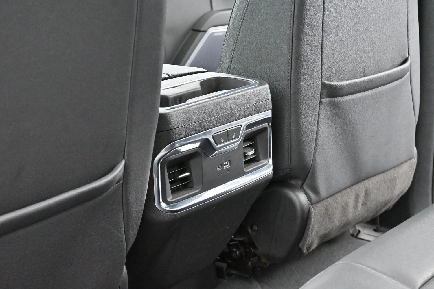 Used 2024 Black Chevrolet High Country image 30