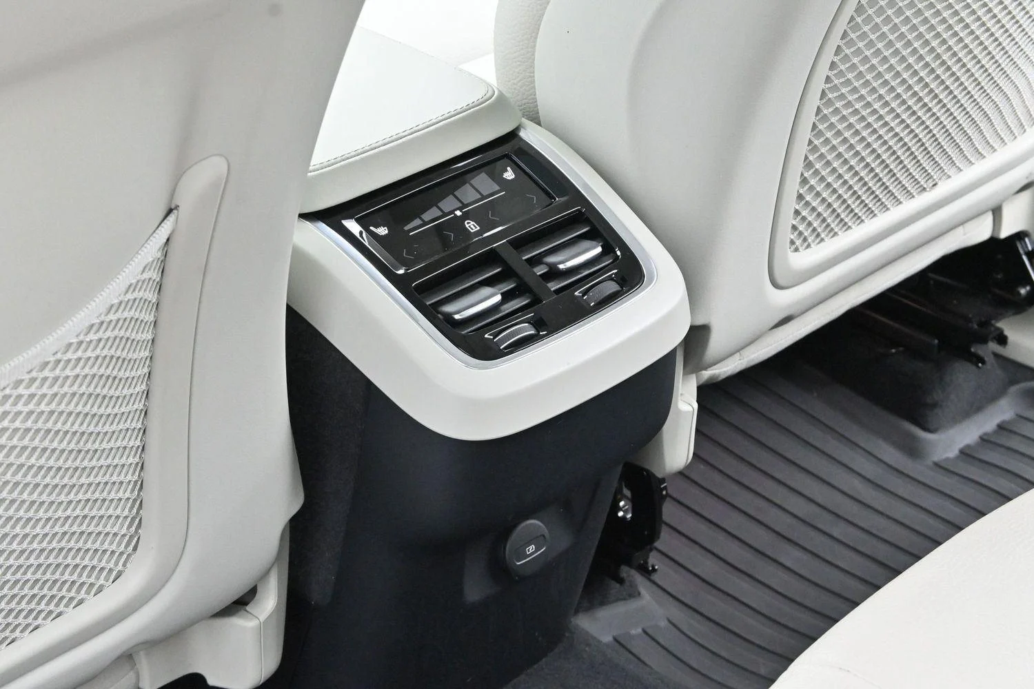 Used 2023 Blue Volvo Plus image 28