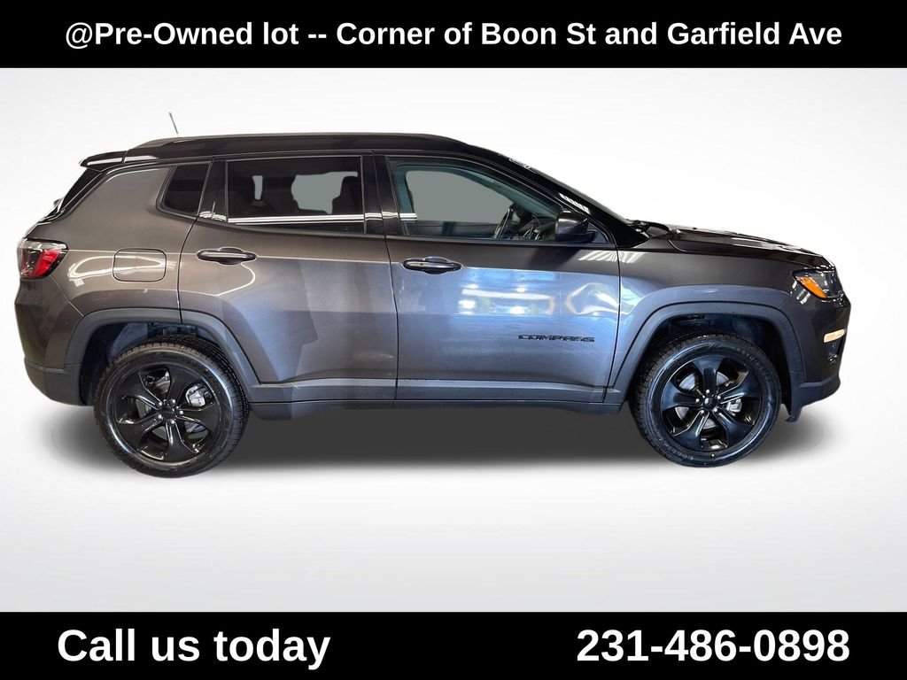 Used 2021 Gray Jeep Latitude image 6