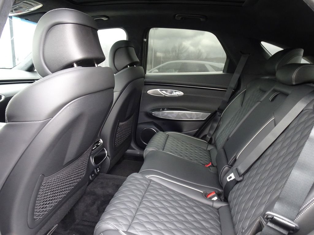 2025 GENESIS GV70 Sport - Photo 14