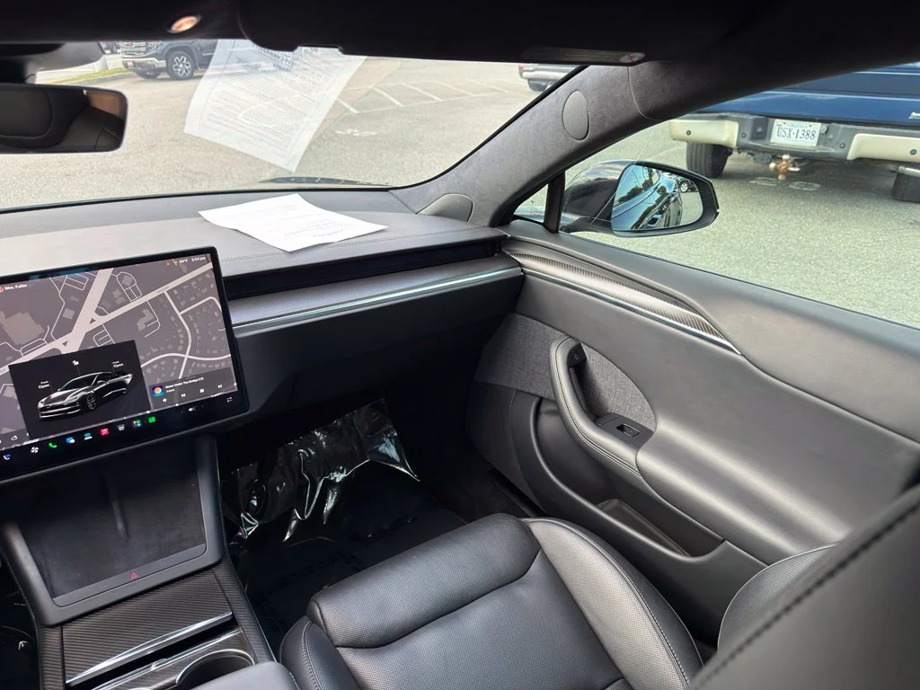 Used 2021 Black Tesla Plaid image 9