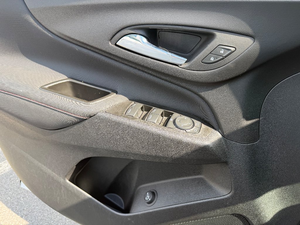 2023 Chevrolet Equinox RS - Photo 26