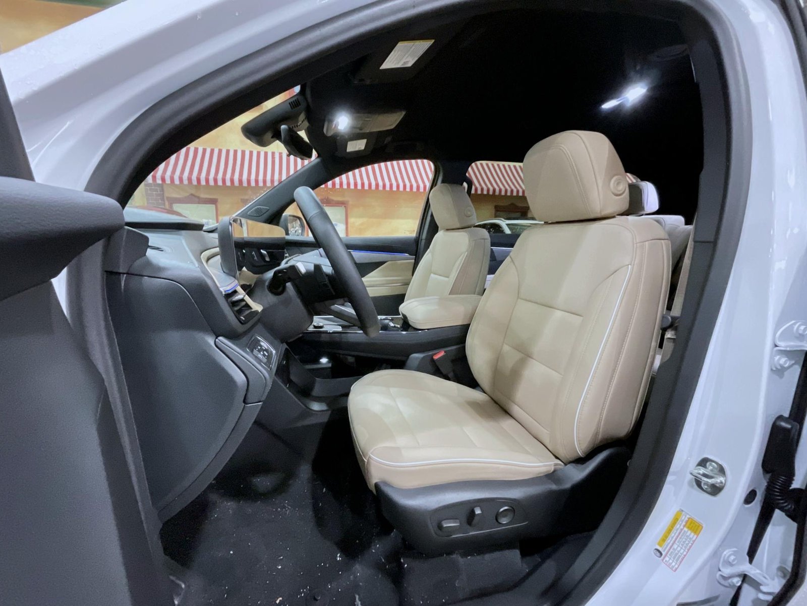 2027 Buick Enclave Preferred - Photo 10