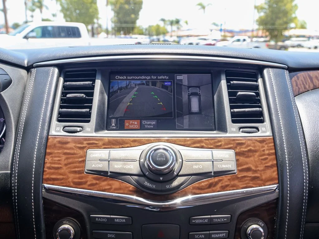 Used 2018 Brown Nissan SL image 27