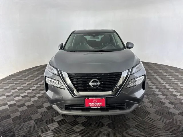 Used 2023 Gray Nissan SV image 2