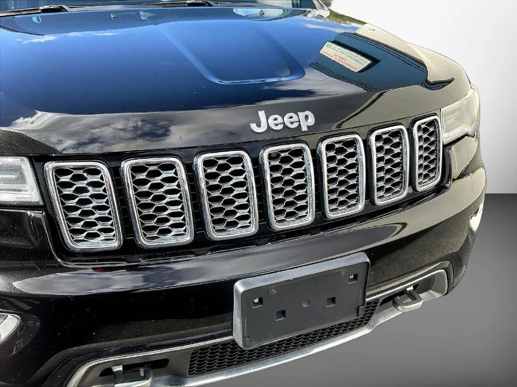 Used 2020 Black Jeep Overland image 34