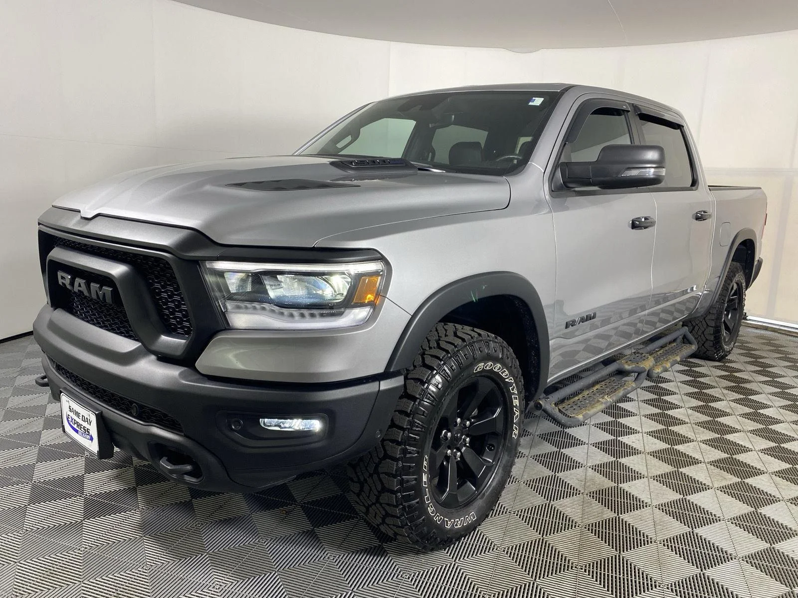 Used 2024 Billet Silver Metallic Clearcoat Ram Rebel image 12