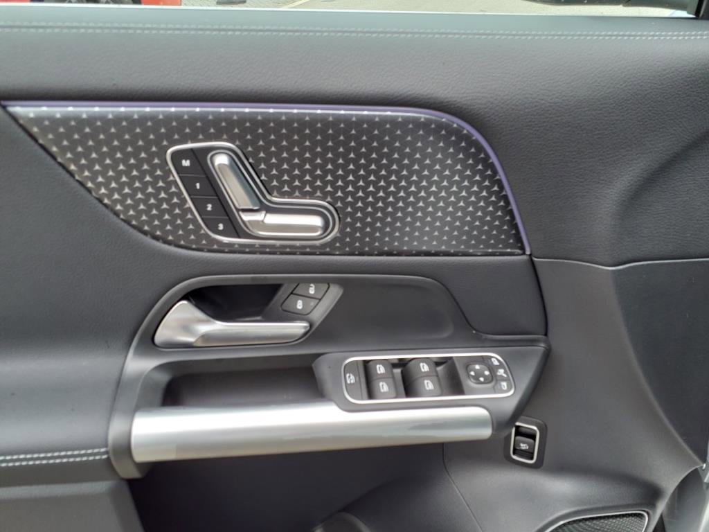 Certified Used 2025 Cirrus Silver Met Mercedes-Benz GLA 250 image 13