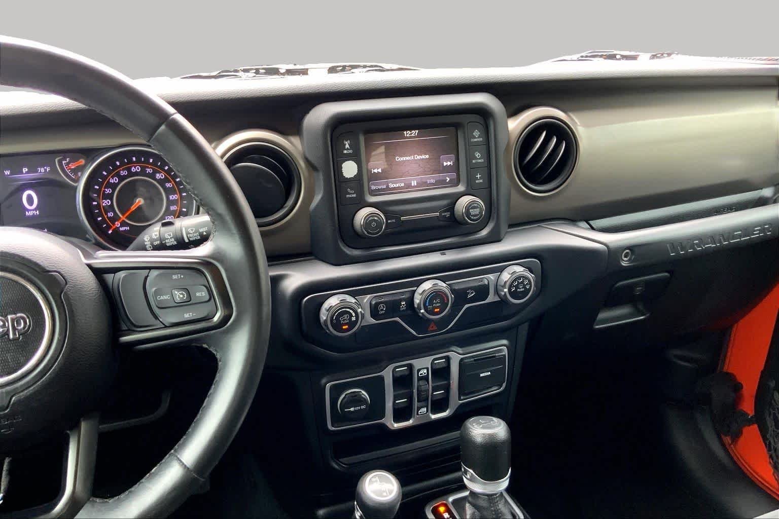 Used 2018 Punkn Metallic Clearcoat Jeep Sport S image 7