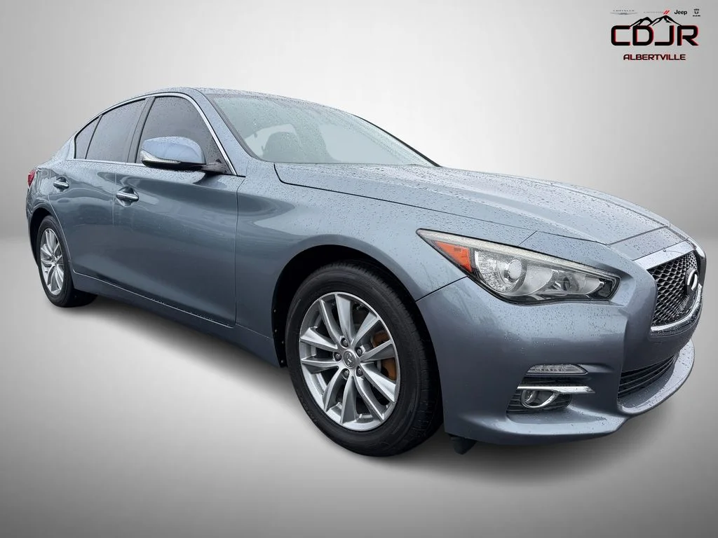 2016 INFINITI Q50