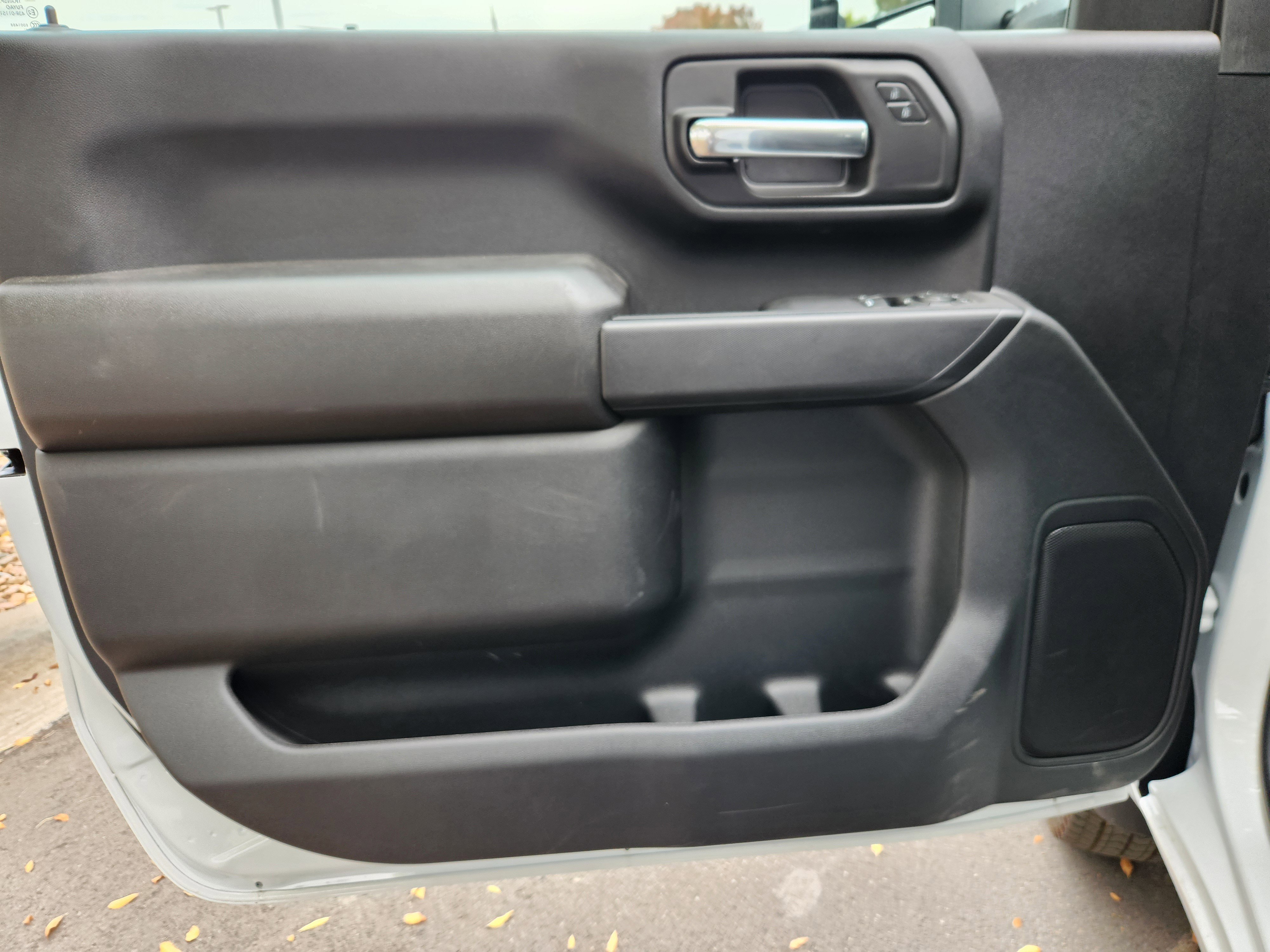 2025 GMC Sierra 3500HD Pro - Photo 6