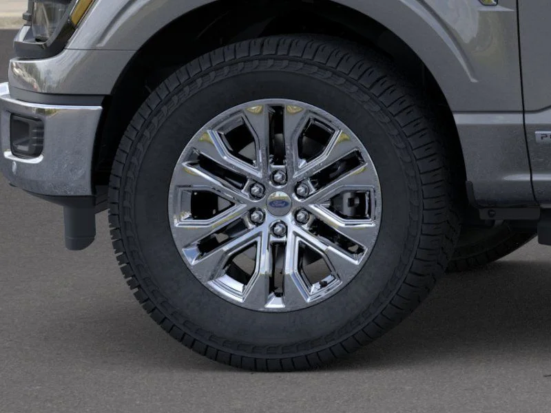 New 2025 Gray Metallic Ford XLT image 19