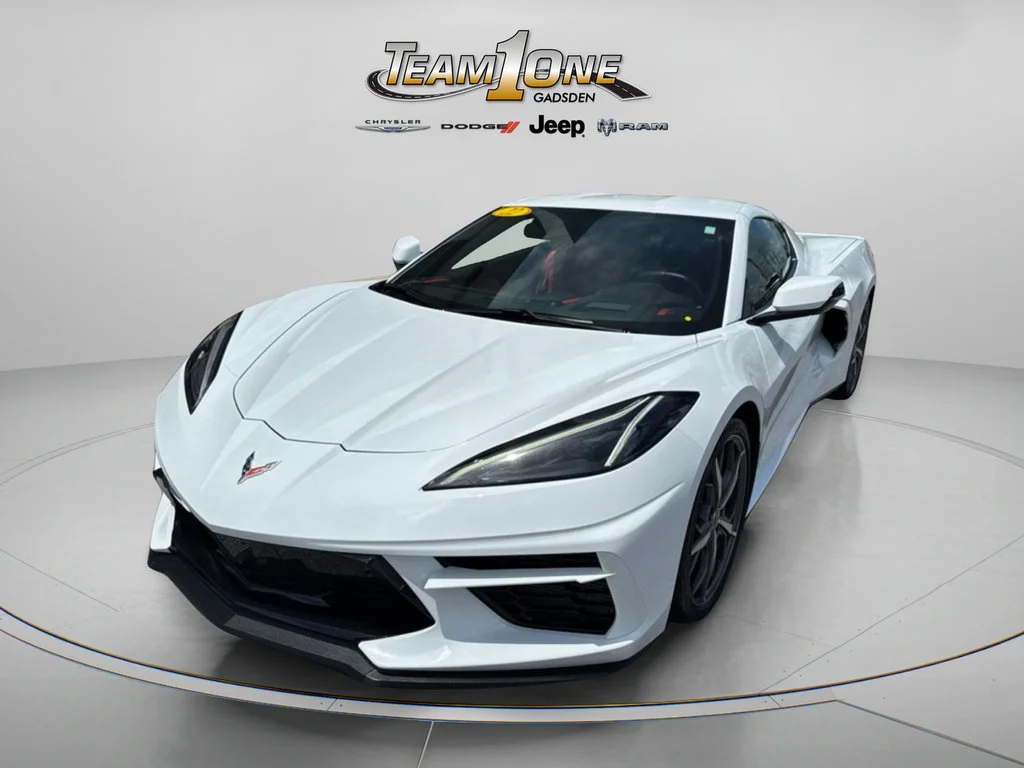 Used 2022 Arctic White Chevrolet 2LT image 7