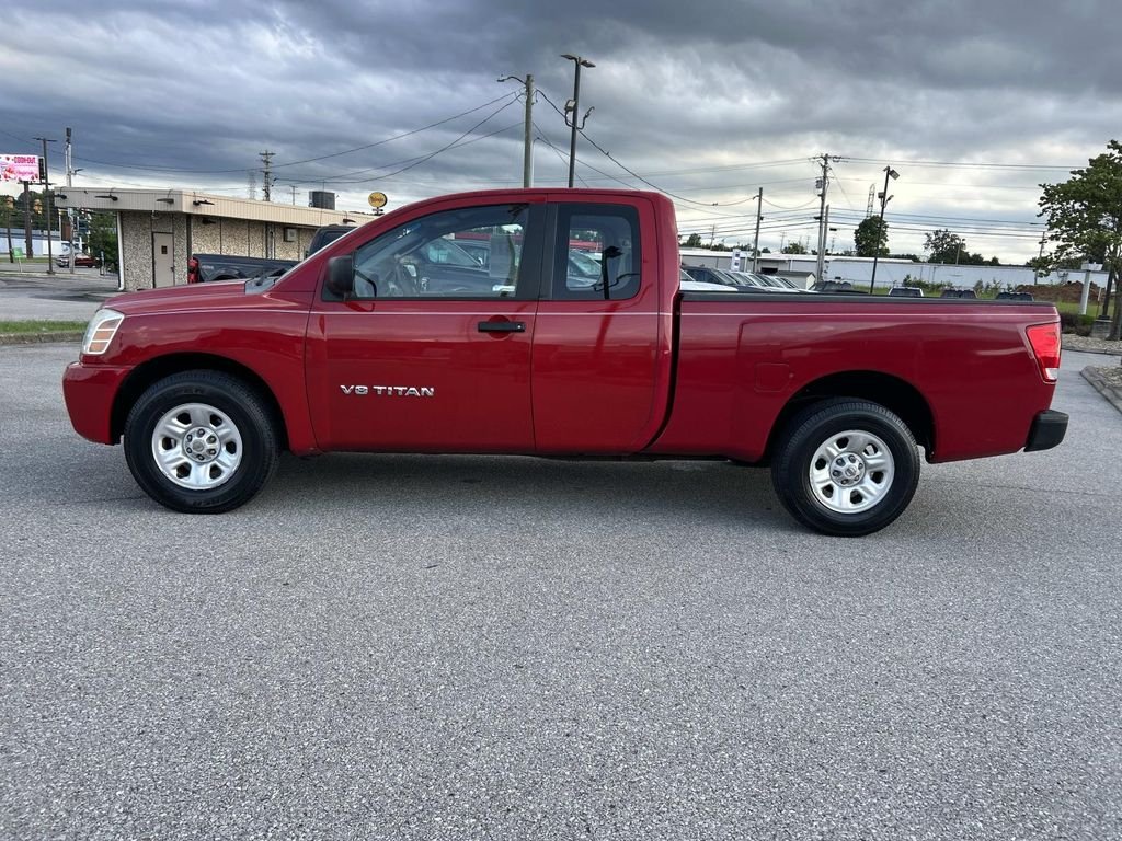 Used 2006 Red Alert Nissan XE image 7