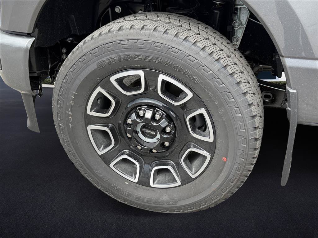 New 2026 Carbonized Gray Metallic Ford F-350® Platinum® image 9