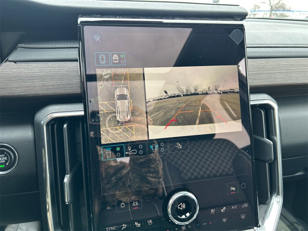 2026 GMC ACADIA - Image 23