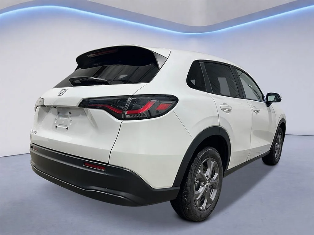 New 2027 Platinum White Pearl Honda LX image 5