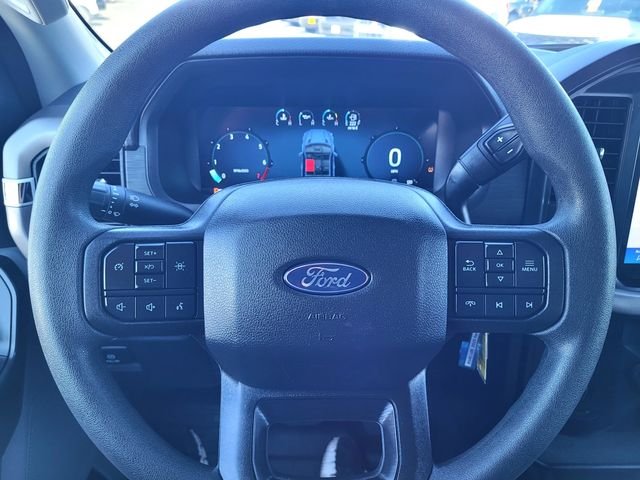 Used 2025 White Ford XL image 25
