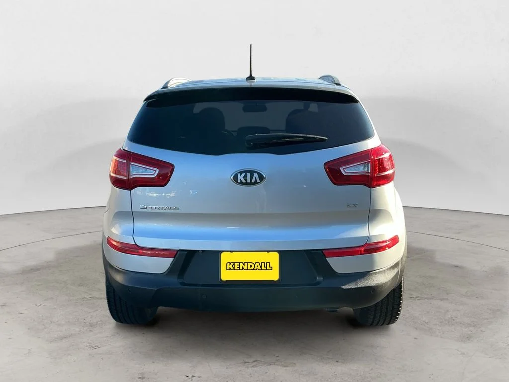 Used 2013 Silver Kia EX image 6