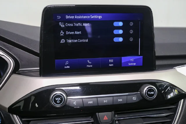 Used 2020 White Ford SE image 22