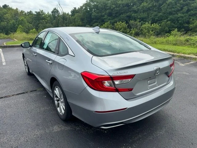 Used 2019 Lunar Silver Metallic Honda LX image 5