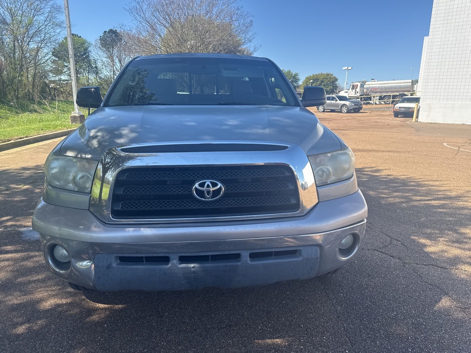 Used 2008 Toyota Tundra SR5 with VIN 5TFRT54148X026084 for sale in Jackson, MS