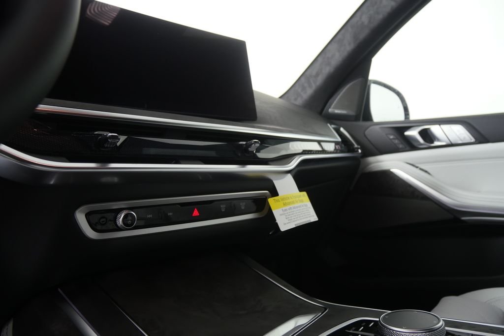 New 2027 Alpine White BMW xDrive40i image 22