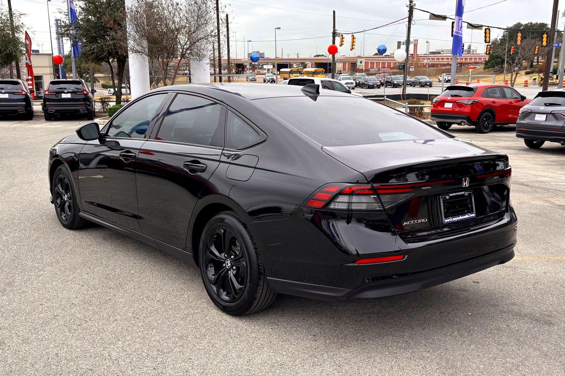 Used 2025 Black Honda SE image 6