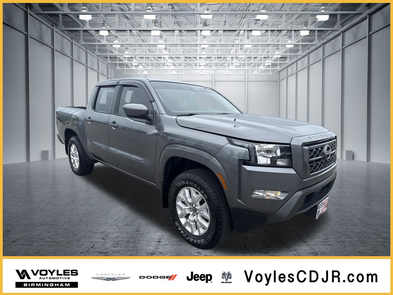 2022 Nissan Frontier SV Crew Cab 4X4 SWB's photo