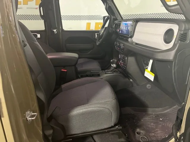 2026 Jeep Wrangler 4-Door Willys - Photo 13