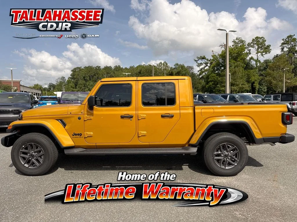 New 2026 Goldilocks Exterior Paint Jeep Sport S image 6
