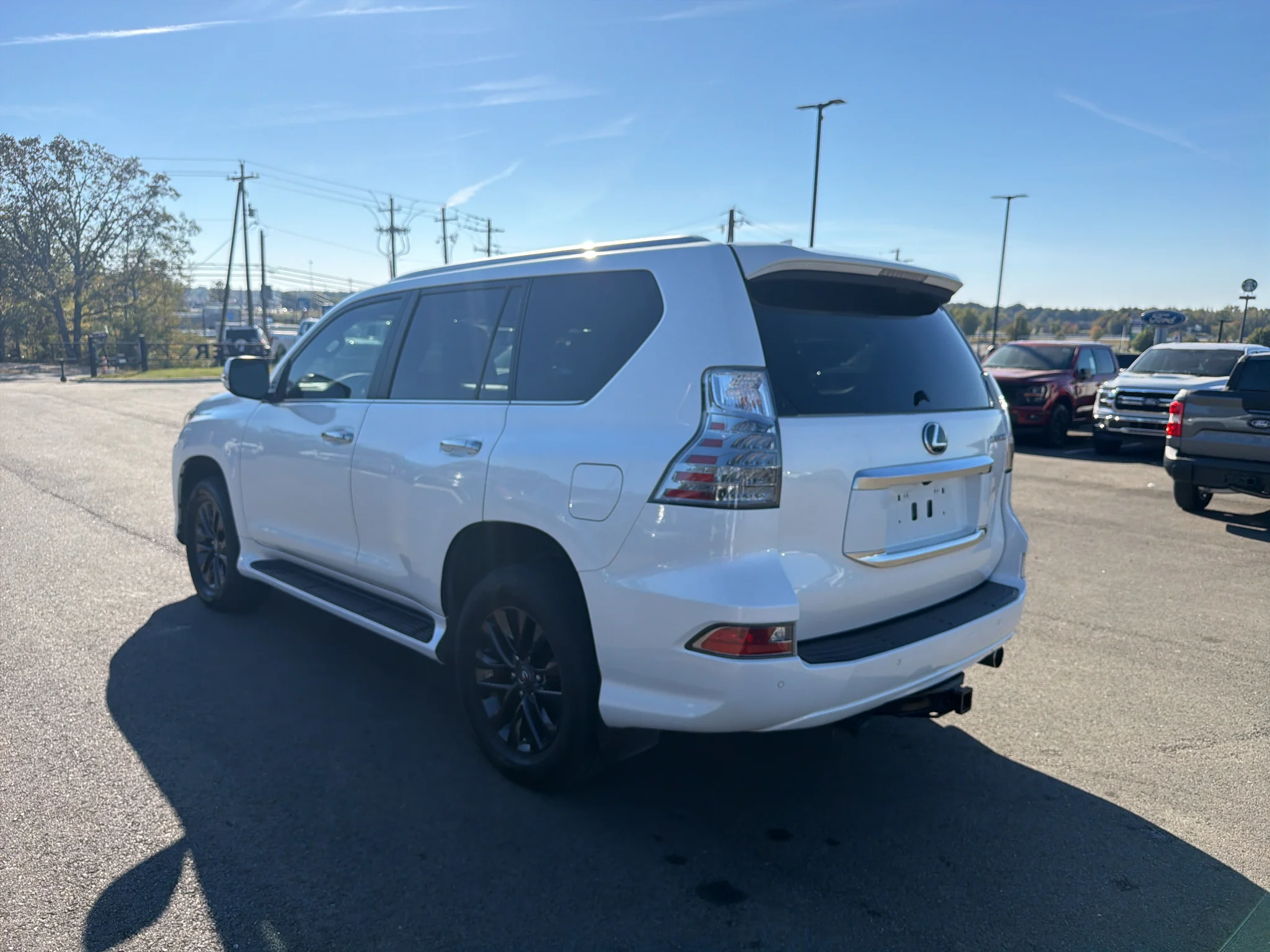 Used 2022 Starfire Pearl Lexus Premium image 3