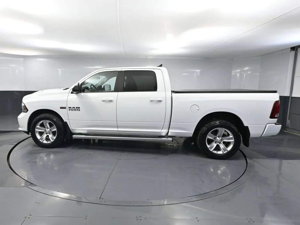 Used 2018 White Ram Sport image 7