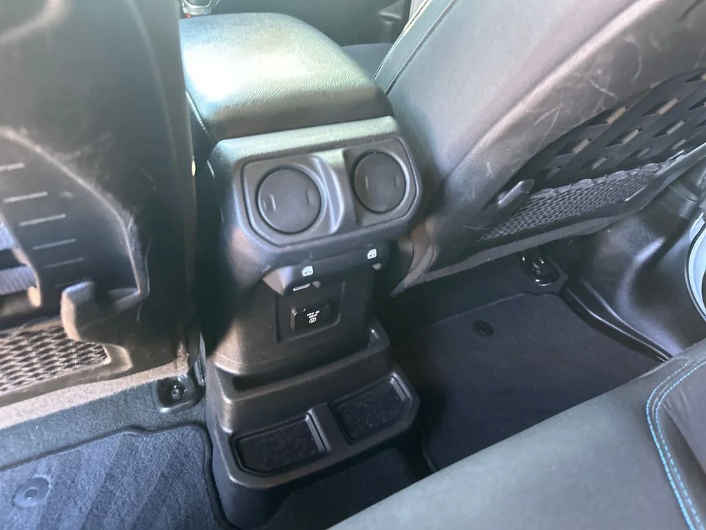 Used 2022 White Jeep Unlimited Rubicon 4xe image 33