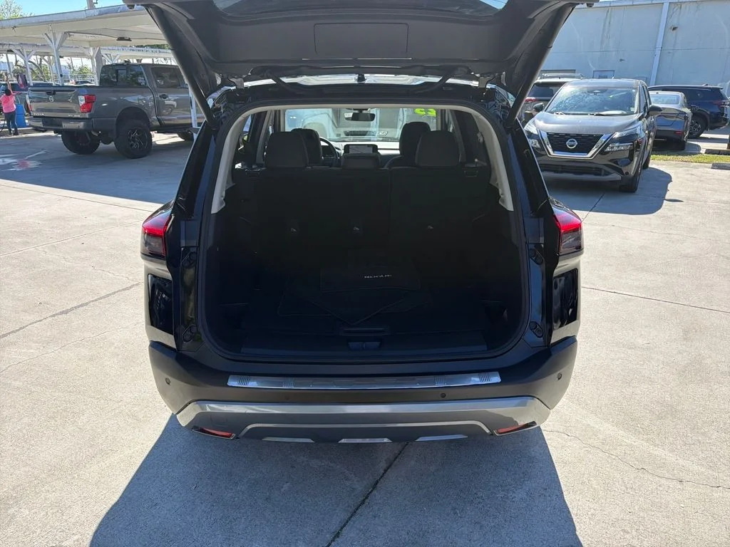 2023 Nissan Rogue SL - Photo 35