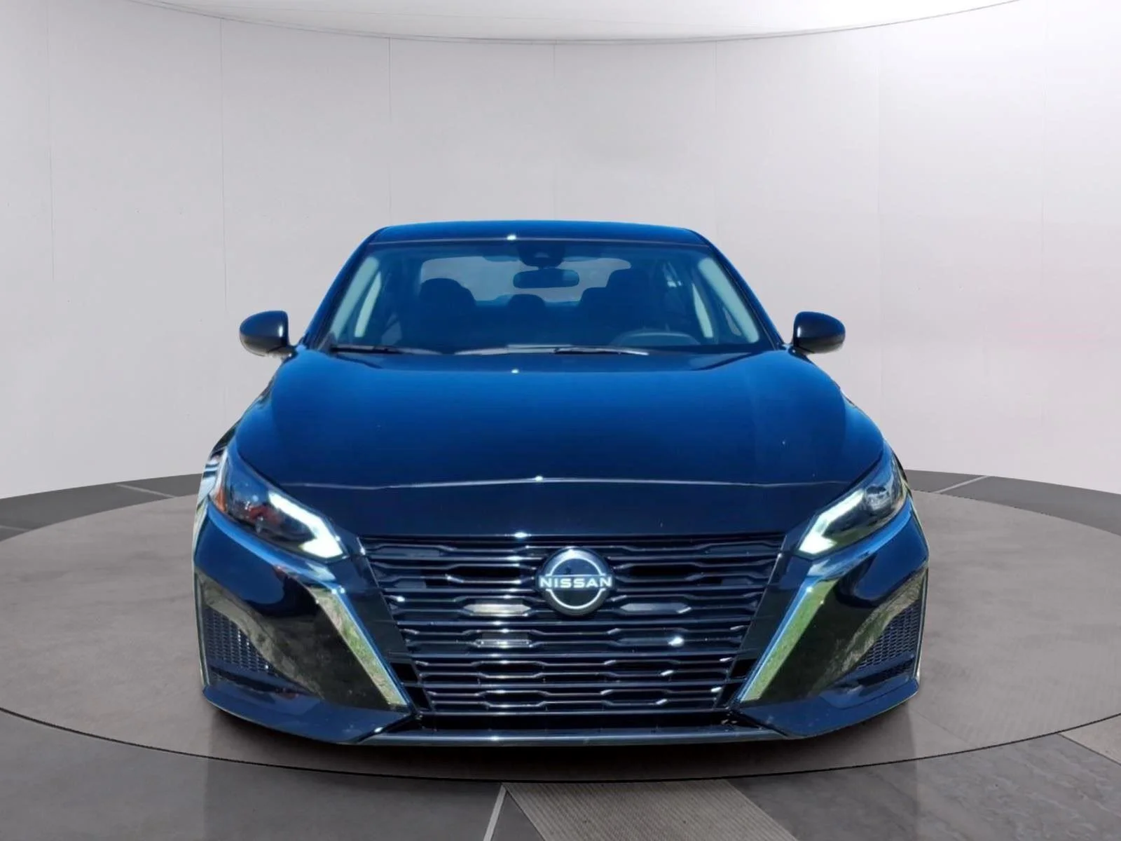 Used 2024 Super Black Nissan 2.5 S image 8