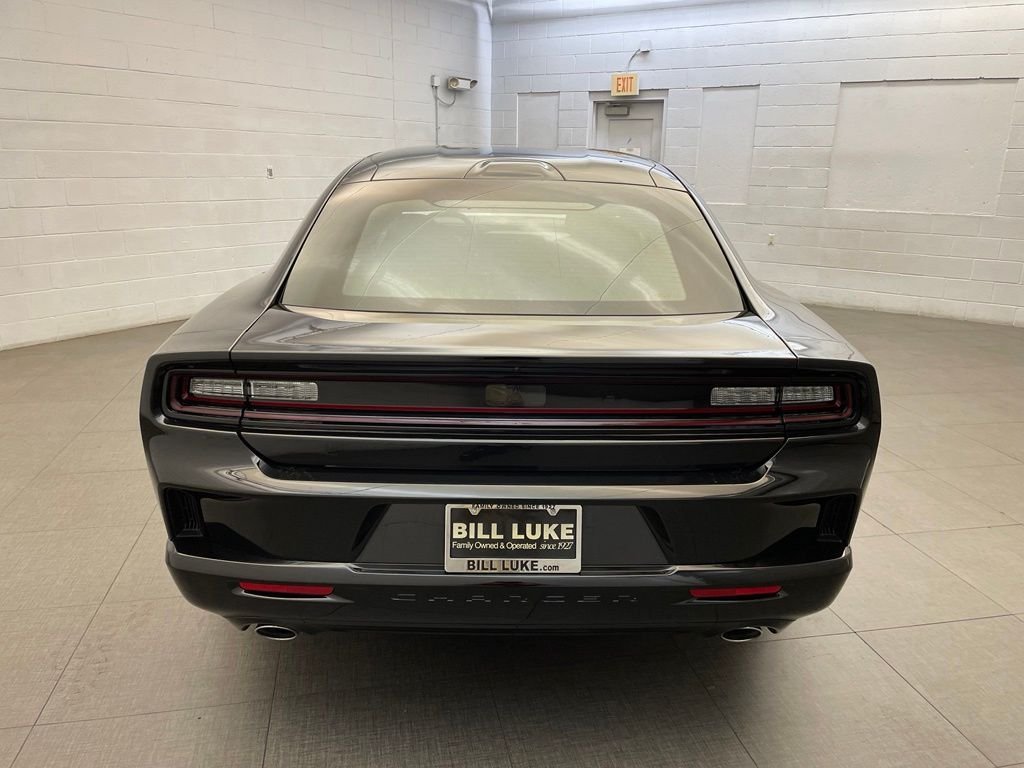New 2026 Diamond Black Crystal Pearlcoat Dodge R/T image 5