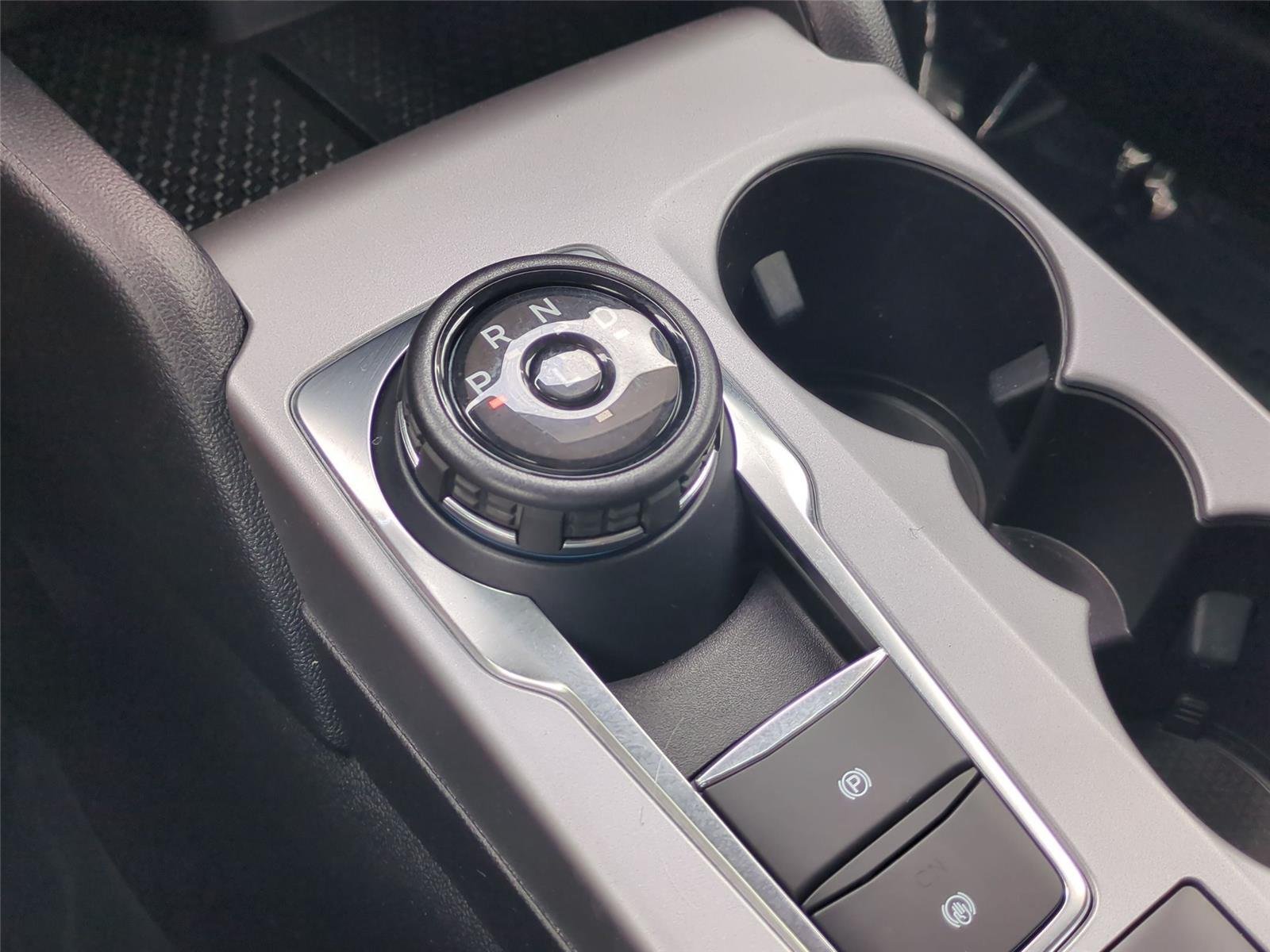 Used 2024 Cactus Gray FORD OUTBANK image 29