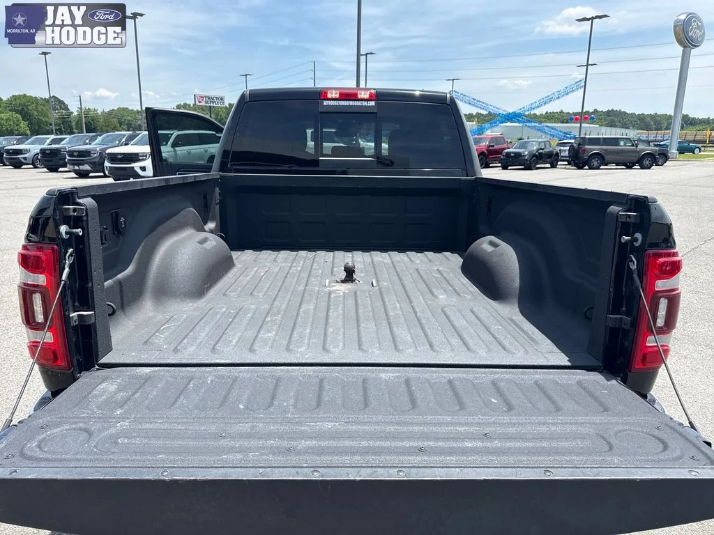 Certified Used 2024 Diamond Black Ram Big Horn image 31