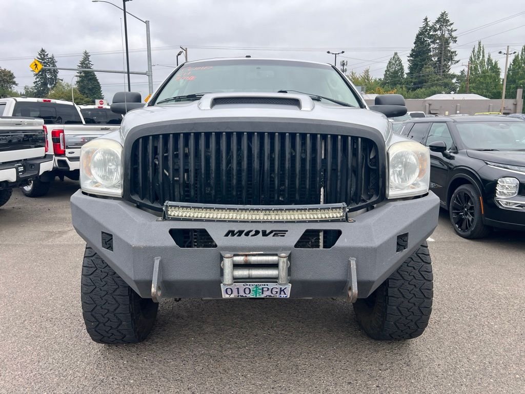 Used 2007 Bright Silver Metallic Dodge SLT image 3