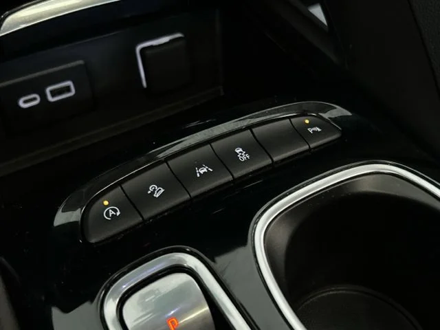 Used 2023 EBONY TWILIGHT METALLIC Buick Essence image 49