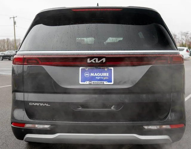 Used 2024 Gray Kia EX image 7