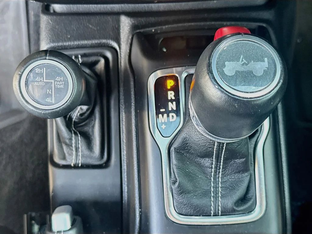 Used 2023 Gray Jeep Sahara 4xe image 18