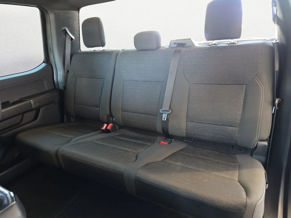 Used 2023 Black Ford XLT image 9