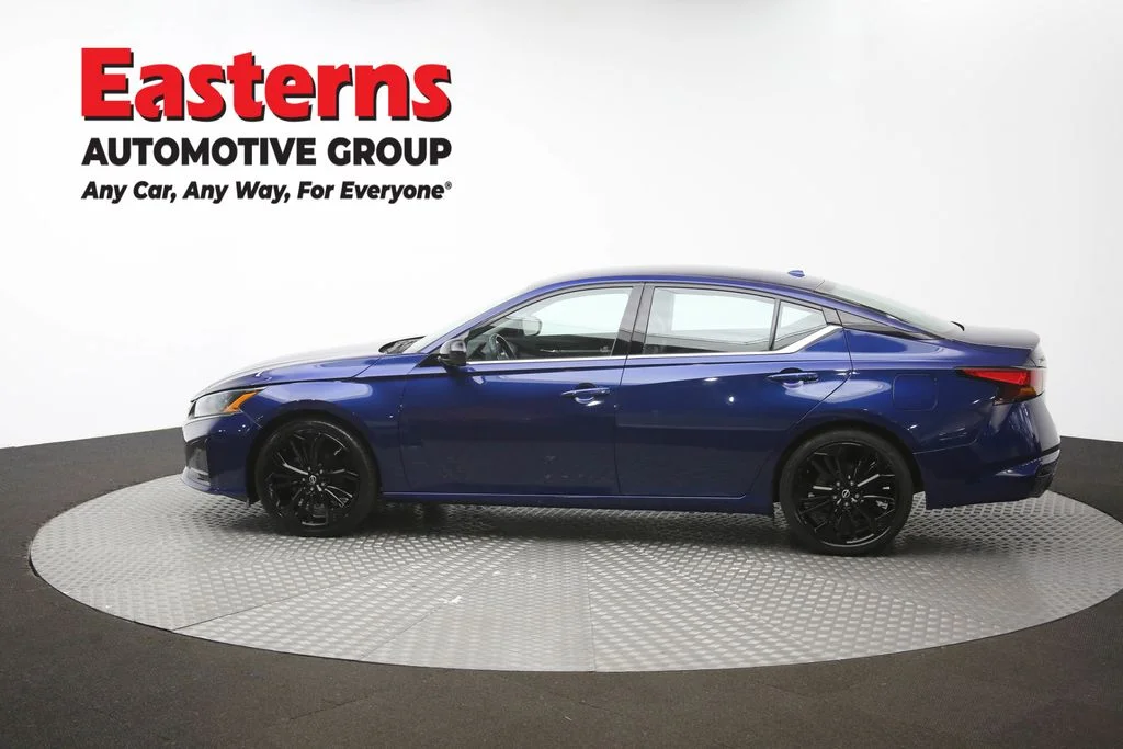 Used 2023 Blue Nissan 2.5 SR image 59