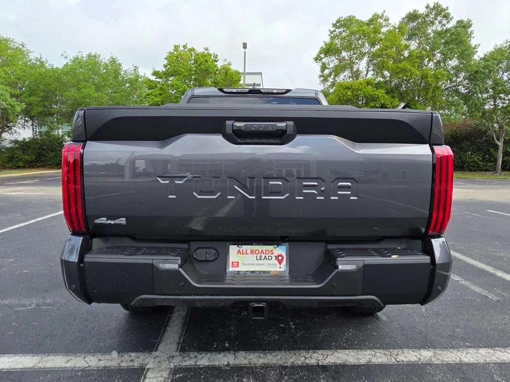 2026 Toyota Tundra SR5 - Photo 10