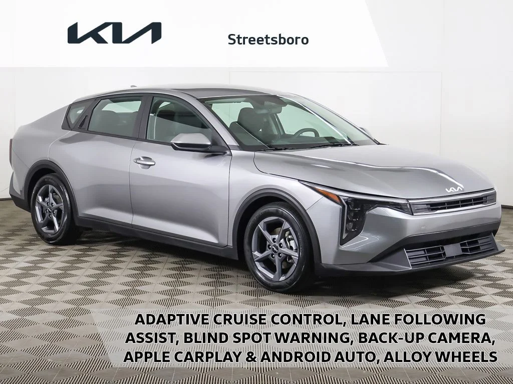 Used 2025 Gray Kia LXS image 1