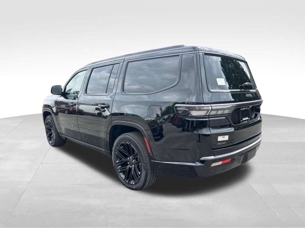 New 2026 High Gloss Black Exterior Paint Jeep Limited Reserve image 9